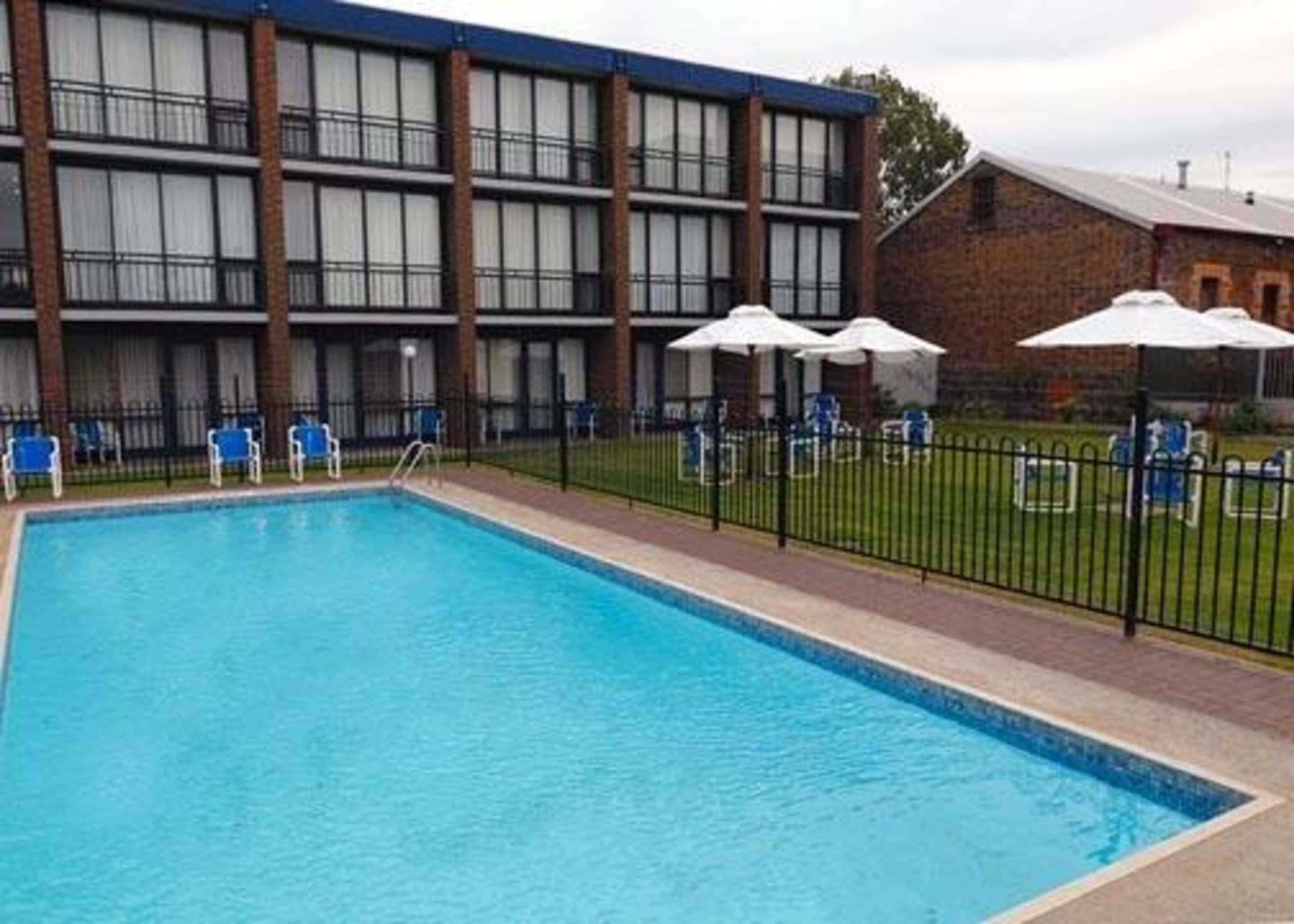 Richmond Henty Hotel พอร์ตแลนด์ ภายนอก รูปภาพ