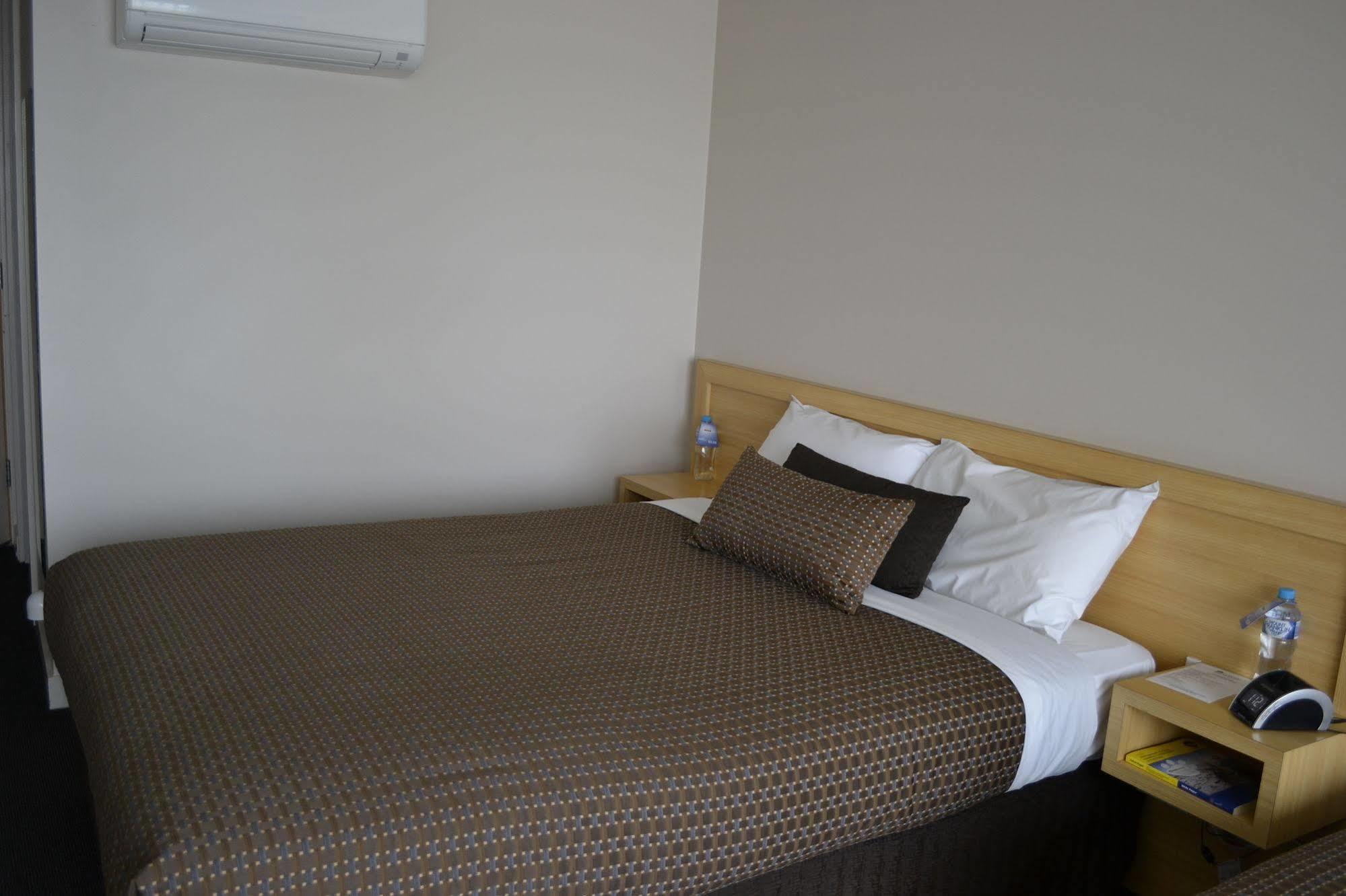 Richmond Henty Hotel พอร์ตแลนด์ ภายนอก รูปภาพ
