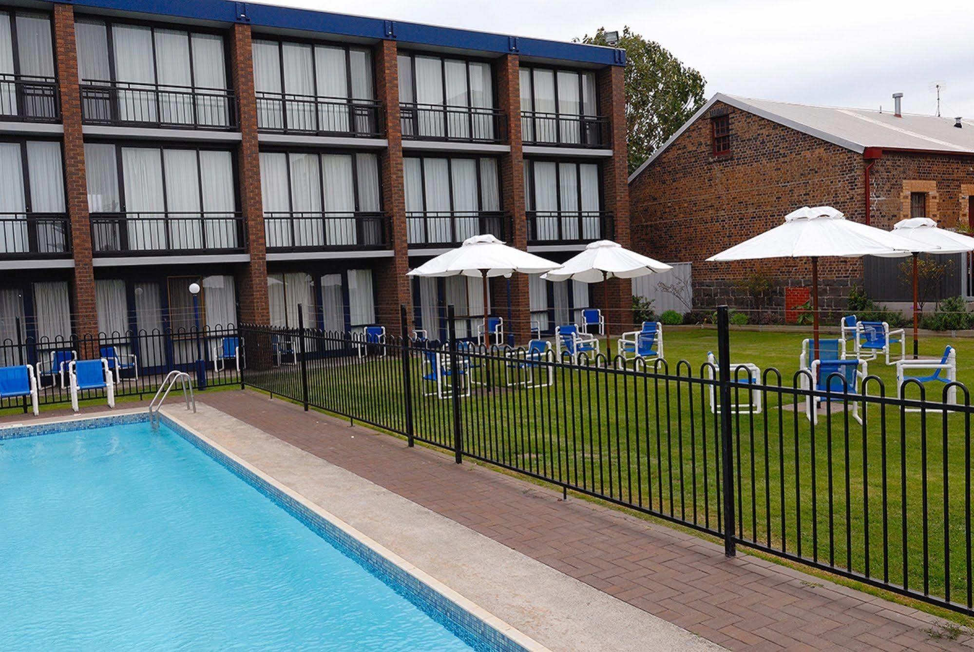 Richmond Henty Hotel พอร์ตแลนด์ ภายนอก รูปภาพ