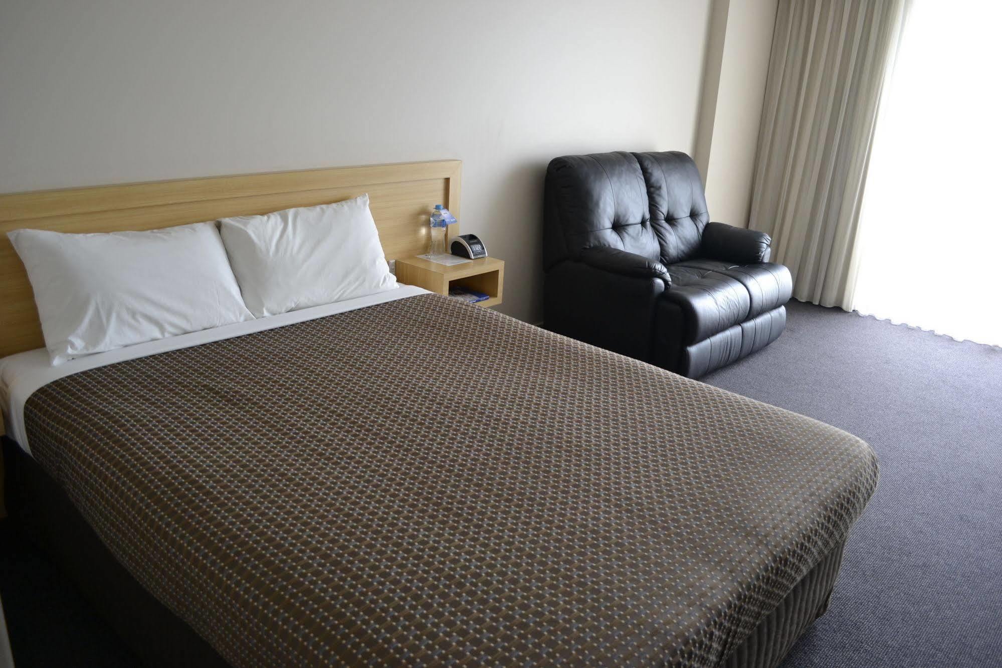 Richmond Henty Hotel พอร์ตแลนด์ ภายนอก รูปภาพ